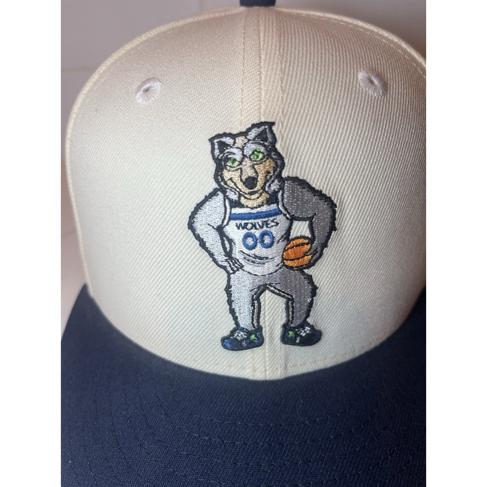 Minnesota Timberwolves Mascot 59FIFTY Fitted Size 7 1/8 56.8 Cm - Picture 5 of 9
